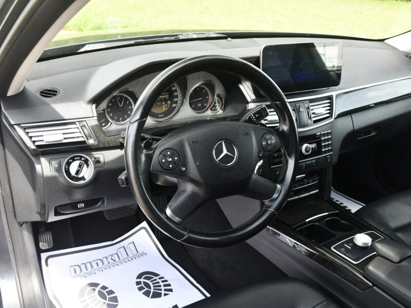 Mercedes E 200 2,2cdi Serwis.Klimatr 2 str.DVD.Skóry.Kam.Cof.Asystent Parkowania.Ledy W212 (2009-)