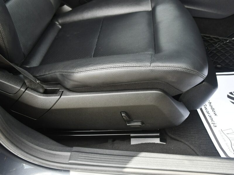 Mercedes E 200 2,2cdi Serwis.Klimatr 2 str.DVD.Skóry.Kam.Cof.Asystent Parkowania.Ledy W212 (2009-)