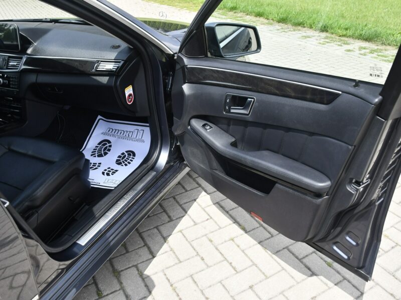 Mercedes E 200 2,2cdi Serwis.Klimatr 2 str.DVD.Skóry.Kam.Cof.Asystent Parkowania.Ledy W212 (2009-)