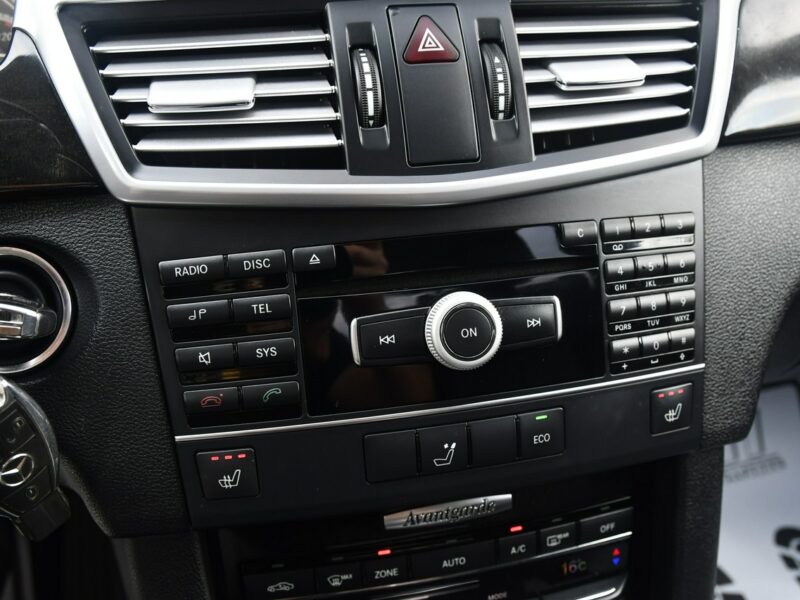 Mercedes E 200 2,2cdi Serwis.Klimatr 2 str.DVD.Skóry.Kam.Cof.Asystent Parkowania.Ledy W212 (2009-)