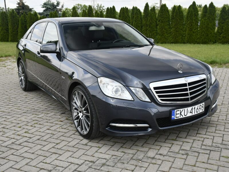 Mercedes E 200 2,2cdi Serwis.Klimatr 2 str.DVD.Skóry.Kam.Cof.Asystent Parkowania.Ledy W212 (2009-)