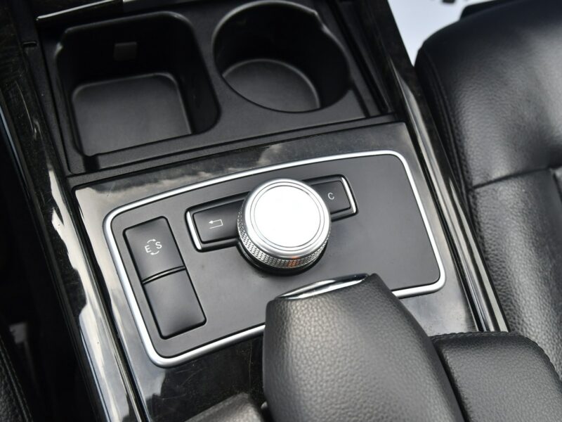 Mercedes E 200 2,2cdi Serwis.Klimatr 2 str.DVD.Skóry.Kam.Cof.Asystent Parkowania.Ledy W212 (2009-)