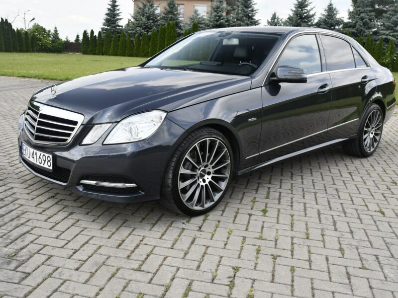 Mercedes E 200 2,2cdi Serwis.Klimatr 2 str.DVD.Skóry.Kam.Cof.Asystent Parkowania.Ledy W212 (2009-)