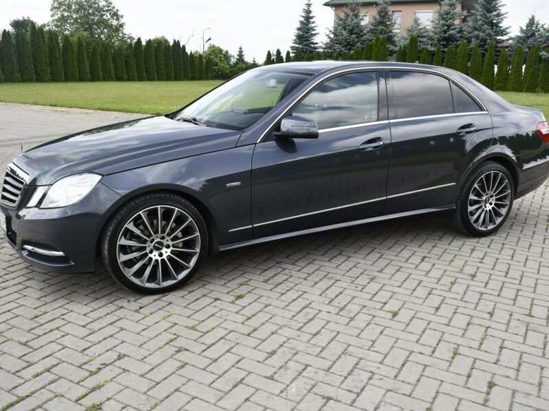 Mercedes E 200 2,2cdi Serwis.Klimatr 2 str.DVD.Skóry.Kam.Cof.Asystent Parkowania.Ledy W212 (2009-)