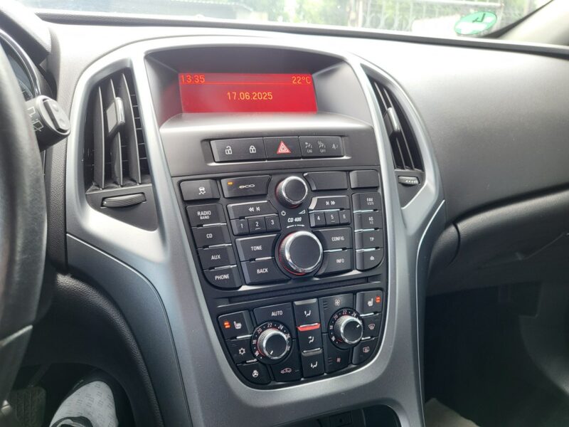 Opel Astra 1.4 Turbo 140 KM Z Niemiec Ładny Kolor Gwarancja Zapraszamy !!! J (2009-2019)