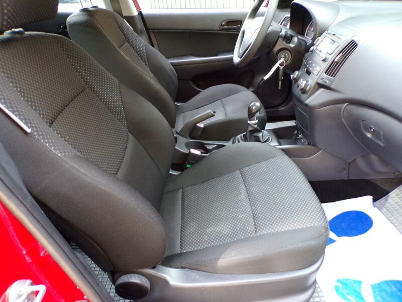 Hyundai i30 Gwarancja /Klimatyzacja /1,4 /109KM /I Właść /2010r I (2002-2013)
