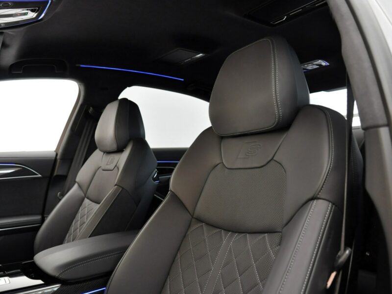 Audi A8 60TFSIe Quattro LONG DigitalLed B&O Kamery360 OśSkrętna TempomatACC TV D5 (2017-)