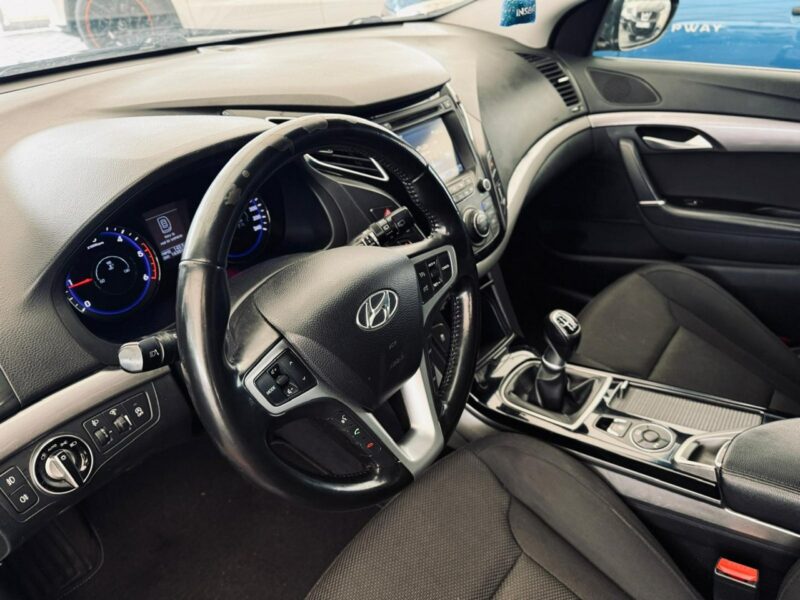 Hyundai i40 1.7 CRDI* 116 KM* 6 Biegów* Zarejestrowany*