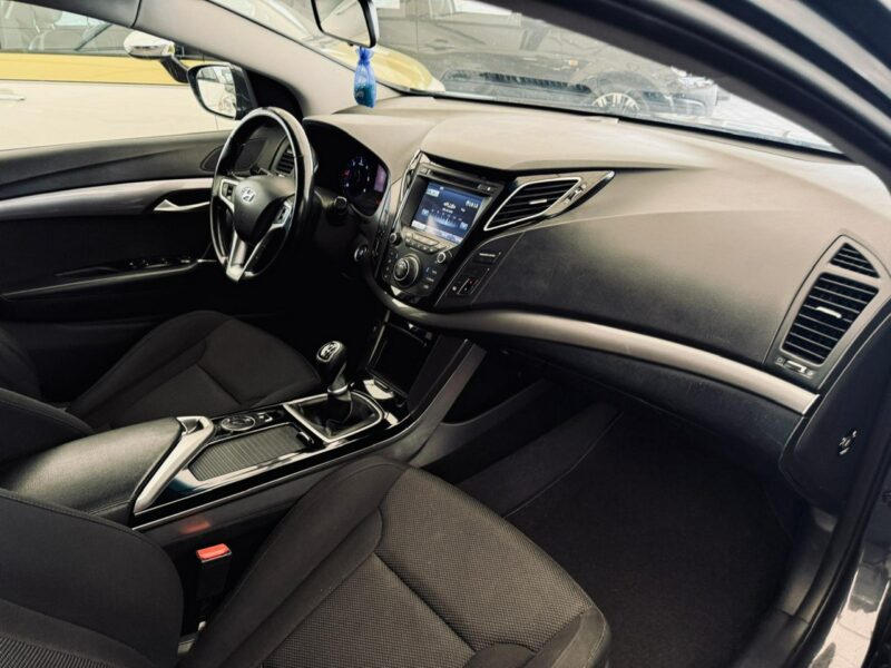 Hyundai i40 1.7 CRDI* 116 KM* 6 Biegów* Zarejestrowany*