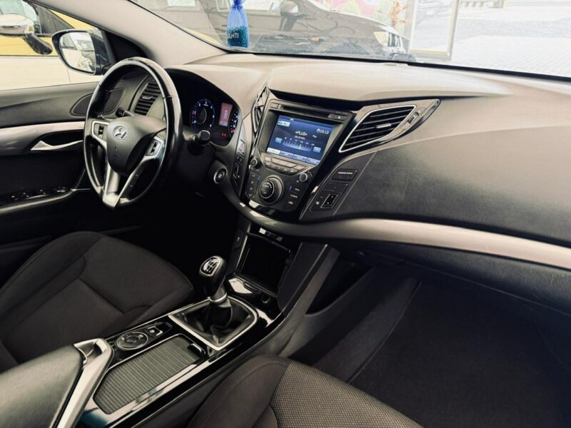Hyundai i40 1.7 CRDI* 116 KM* 6 Biegów* Zarejestrowany*