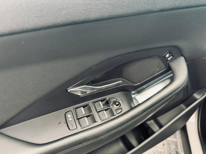 Jaguar F-PACE 2.0 D* 180 KM* AUTOMAT* 4x4* PANORAMA DACH* Zarejestrowany*