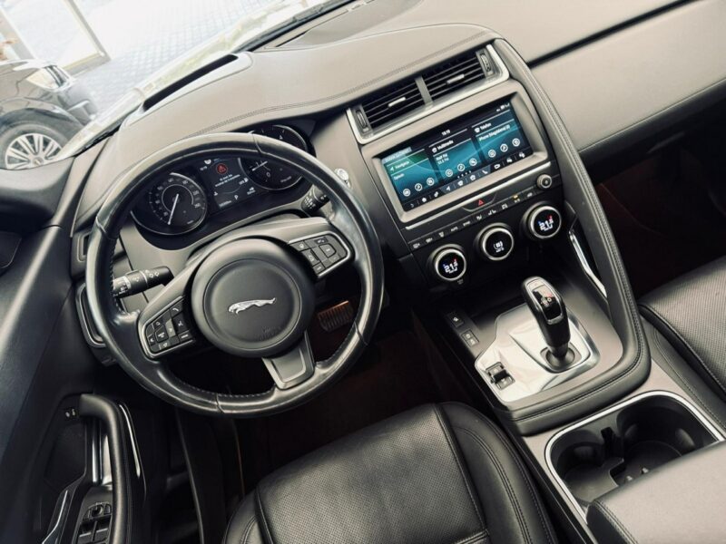 Jaguar F-PACE 2.0 D* 180 KM* AUTOMAT* 4x4* PANORAMA DACH* Zarejestrowany*