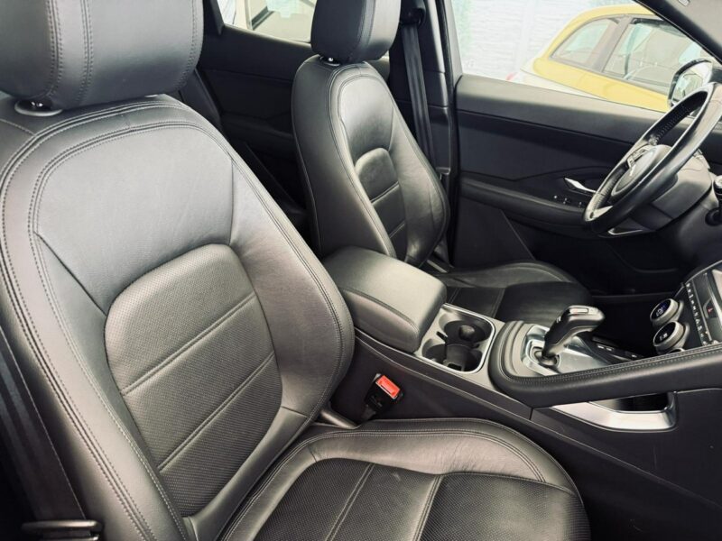 Jaguar F-PACE 2.0 D* 180 KM* AUTOMAT* 4x4* PANORAMA DACH* Zarejestrowany*