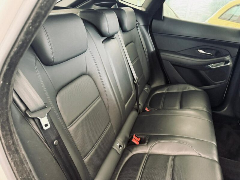 Jaguar F-PACE 2.0 D* 180 KM* AUTOMAT* 4x4* PANORAMA DACH* Zarejestrowany*