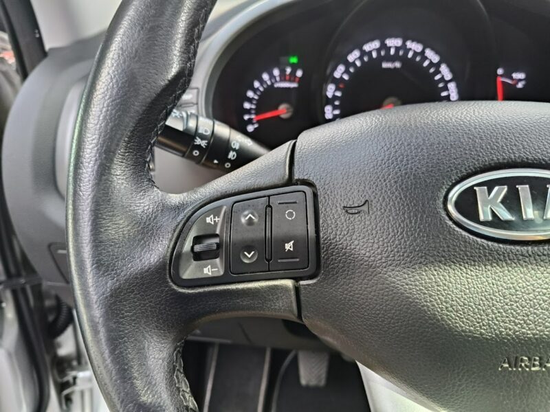 Kia Sportage 1.6 135KM Kamera,Navi, Panorama, El. szyberdach III (2010-2015)