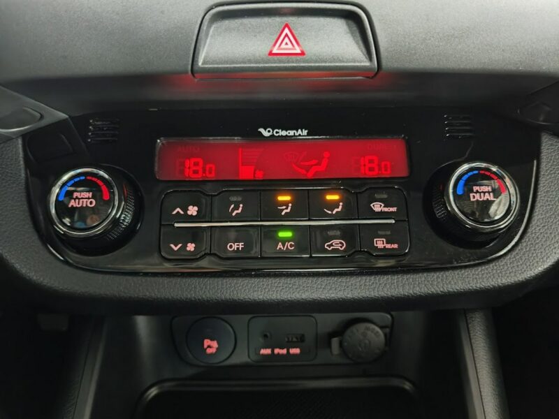 Kia Sportage 1.6 135KM Kamera,Navi, Panorama, El. szyberdach III (2010-2015)