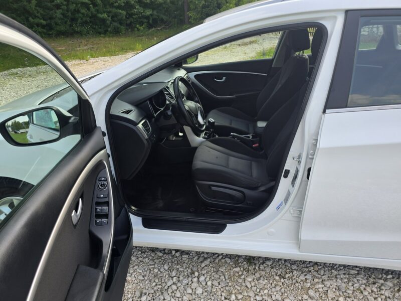 Hyundai i30 1.6 CRDi 136KM # Duża Navi # Climatronic # Kamera # Super Stan !!! II (2012 - 2016)
