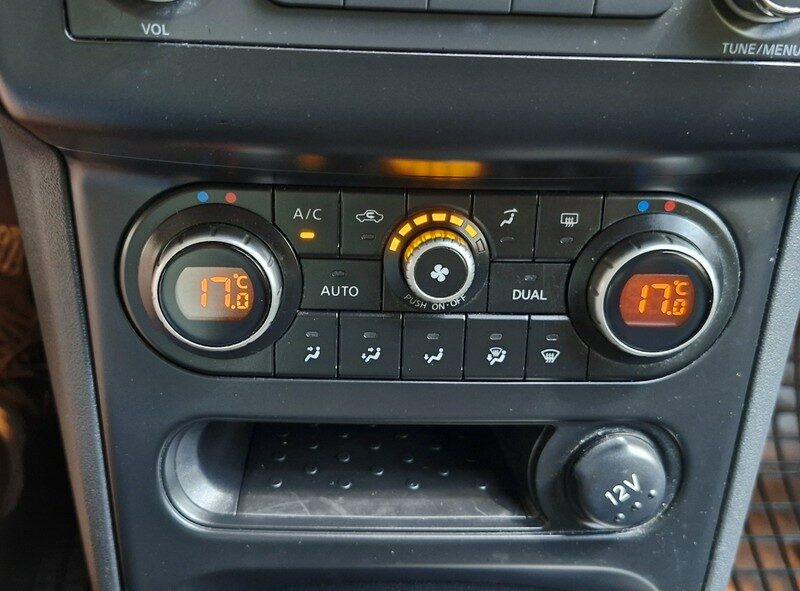 Nissan Qashqai przebieg 140000 !!! ZOBACZ OPIS !! W podanej cenie roczna gwarancja I (2007-2013)