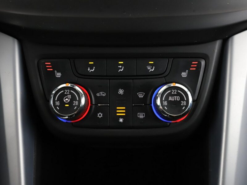 Opel Zafira GRATIS! Pakiet Serwisowy o wartości 1500 zł! C (2011-)