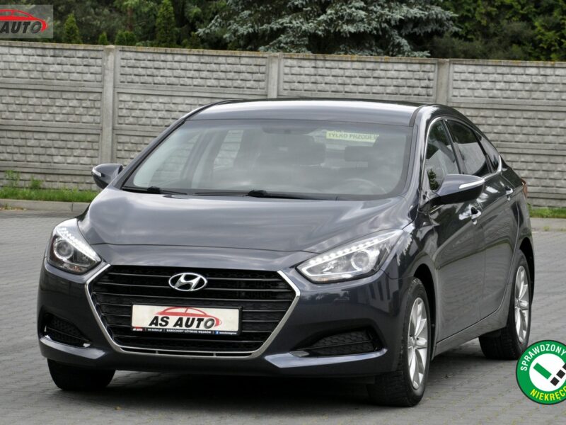 Hyundai i40 1.7CRDi(116KM)Style/Led/Serwisowany/Alu/Pod fotele/Niski przebieg