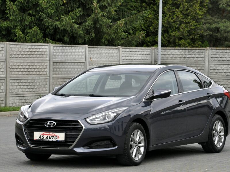 Hyundai i40 1.7CRDi(116KM)Style/Led/Serwisowany/Alu/Pod fotele/Niski przebieg