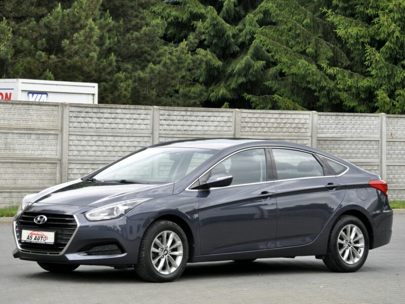 Hyundai i40 1.7CRDi(116KM)Style/Led/Serwisowany/Alu/Pod fotele/Niski przebieg