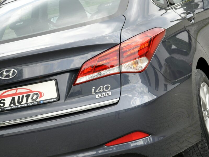 Hyundai i40 1.7CRDi(116KM)Style/Led/Serwisowany/Alu/Pod fotele/Niski przebieg