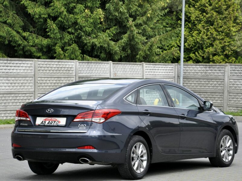 Hyundai i40 1.7CRDi(116KM)Style/Led/Serwisowany/Alu/Pod fotele/Niski przebieg