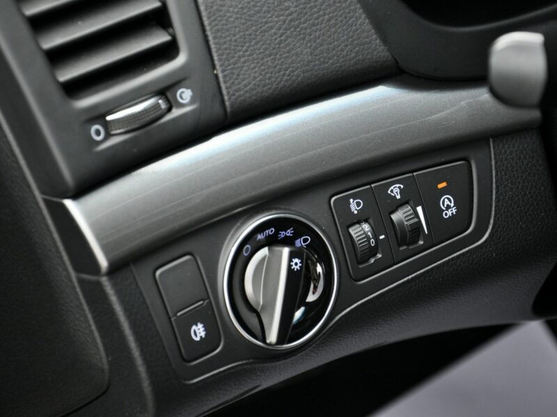 Hyundai i40 1.7CRDi(116KM)Style/Led/Serwisowany/Alu/Pod fotele/Niski przebieg