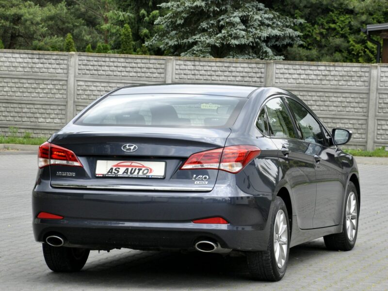 Hyundai i40 1.7CRDi(116KM)Style/Led/Serwisowany/Alu/Pod fotele/Niski przebieg