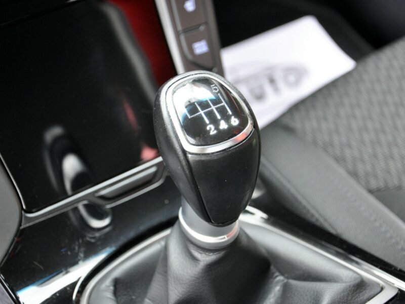 Hyundai i40 1.7CRDi(116KM)Style/Led/Serwisowany/Alu/Pod fotele/Niski przebieg