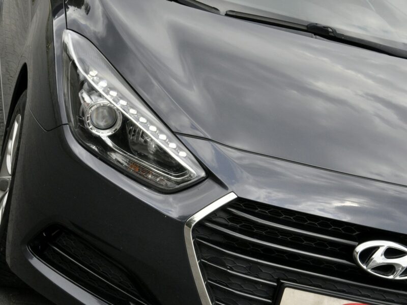 Hyundai i40 1.7CRDi(116KM)Style/Led/Serwisowany/Alu/Pod fotele/Niski przebieg