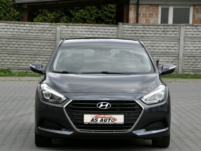 Hyundai i40 1.7CRDi(116KM)Style/Led/Serwisowany/Alu/Pod fotele/Niski przebieg