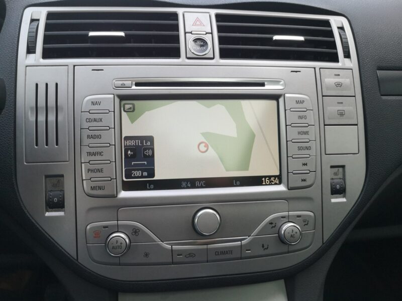 Ford Kuga 2.0 TDCI 163KM Klimatr 4 x 4 Nawi Tempomat Panorama ALU Kamera Serwis I (2008-2012)