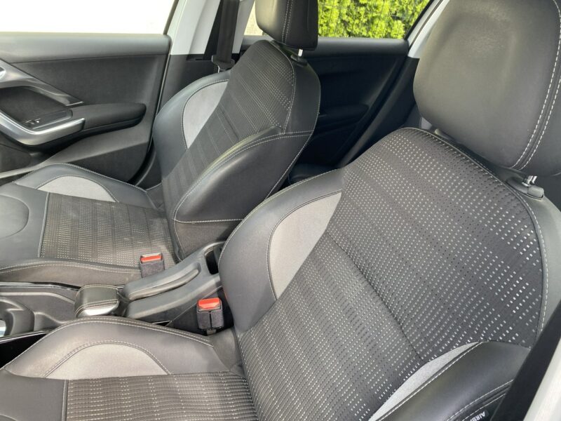 Peugeot 2008 Automat, kamera, po wymianie rozrządu i hamulców,nawigacja,klimatronik I (2013-2019)
