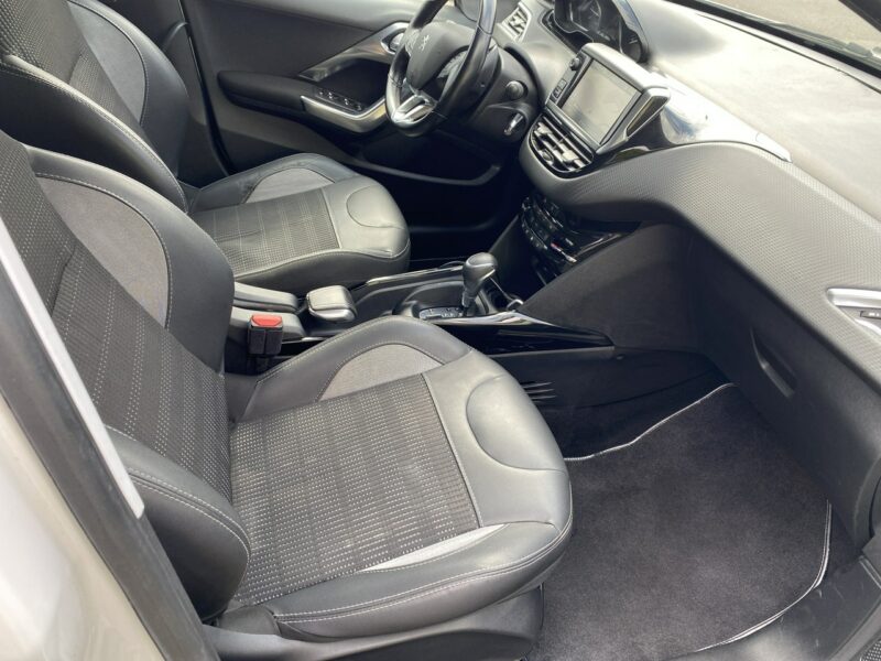 Peugeot 2008 Automat, kamera, po wymianie rozrządu i hamulców,nawigacja,klimatronik I (2013-2019)