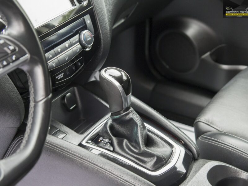 Nissan Qashqai LIFT / Ledy / Kamera 360 / Panoramadach / Gwarancja / FV 23%! II (2013-2021)