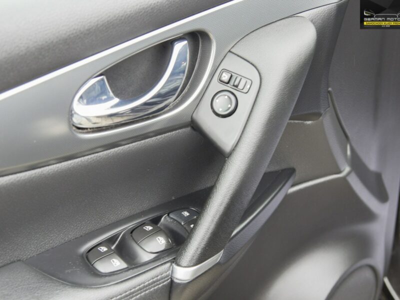 Nissan Qashqai LIFT / Ledy / Kamera 360 / Panoramadach / Gwarancja / FV 23%! II (2013-2021)