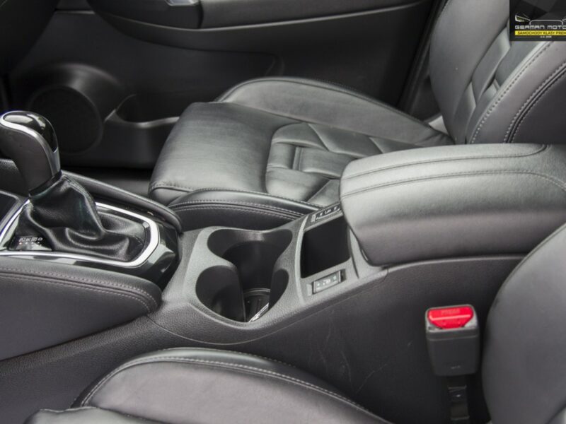 Nissan Qashqai LIFT / Ledy / Kamera 360 / Panoramadach / Gwarancja / FV 23%! II (2013-2021)