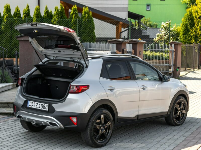 Kia Stonic 1.0_Benzyna_Hybryda_120KM_25 tyś. km
