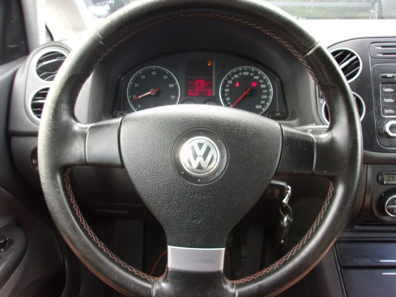 Volkswagen Golf Plus Klimatronic 2-strefowy, Podgrzewane fotele, PDC, Ele. szyby 4x II (2009-)