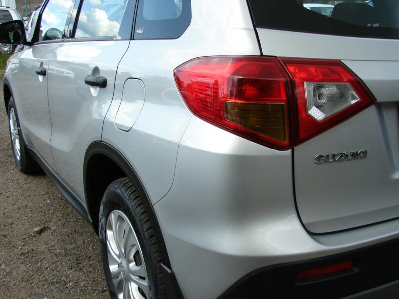 Suzuki Vitara 1.6 E 120 KM Ładna Wersja II (2015-2019)