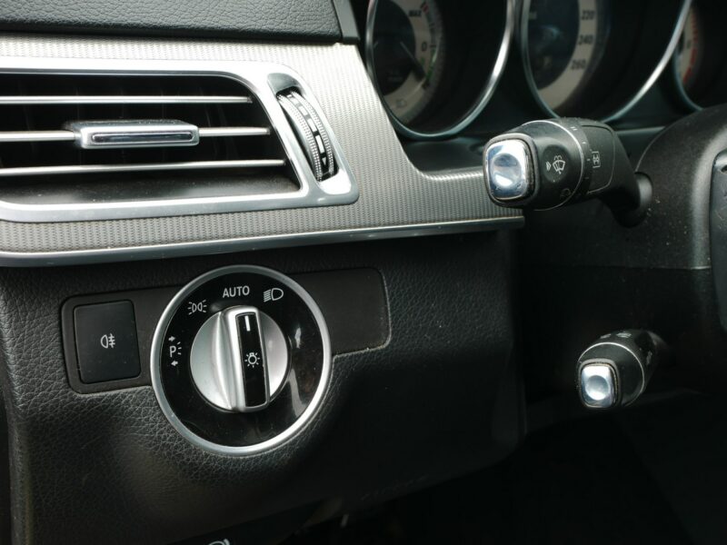 Mercedes E 300 2.0 BTec 204KM [Eu5] Sedan Hybrid -Automat -Skóra -Navi -Full LED W212 (2009-)