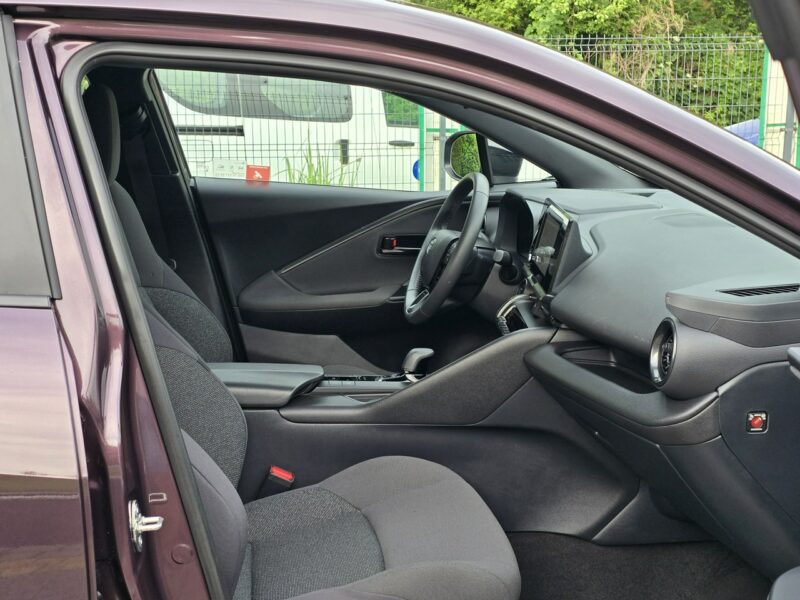 Toyota C-HR 1.8 Hybrid COMFORT / Salon PL I-właściciel / Bezwypadkowa