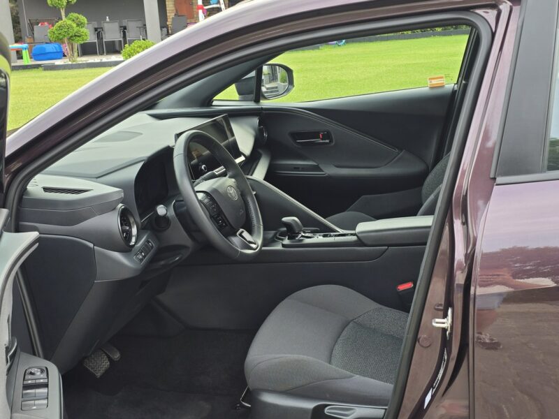 Toyota C-HR 1.8 Hybrid COMFORT / Salon PL I-właściciel / Bezwypadkowa