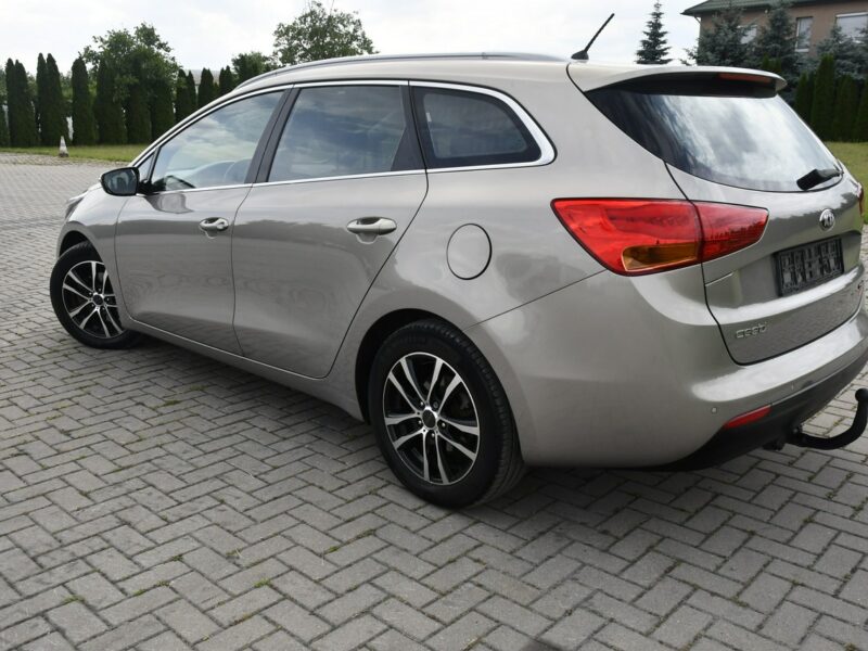 Kia Cee'd 1,6crdi Grzana.Kierow.Podg.Fotele.Tempomat. Ledy.ALu.Parktronic.OKAZJ II (2012-)