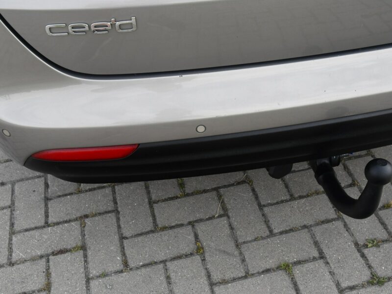 Kia Cee'd 1,6crdi Grzana.Kierow.Podg.Fotele.Tempomat. Ledy.ALu.Parktronic.OKAZJ II (2012-)