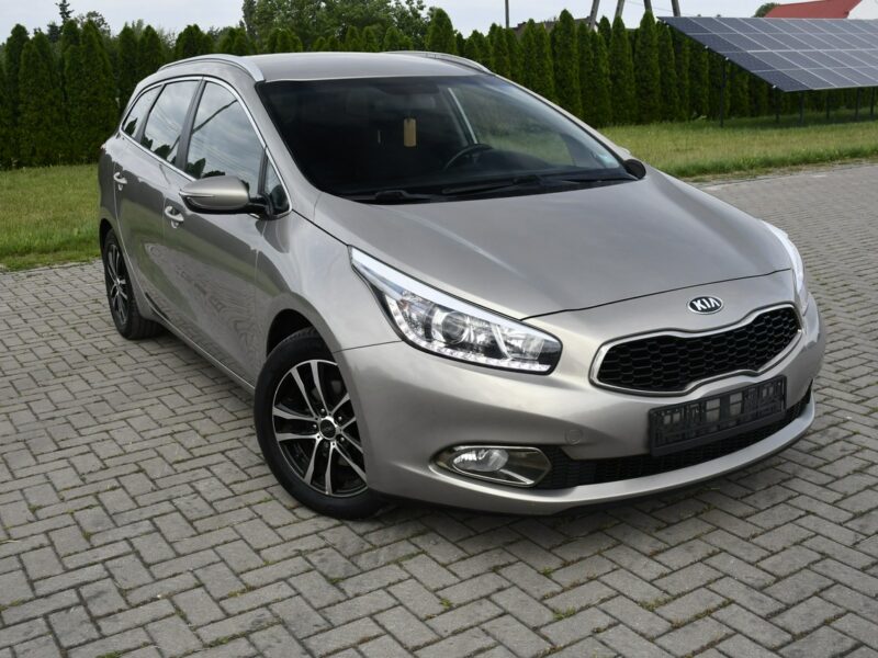 Kia Cee'd 1,6crdi Grzana.Kierow.Podg.Fotele.Tempomat. Ledy.ALu.Parktronic.OKAZJ II (2012-)