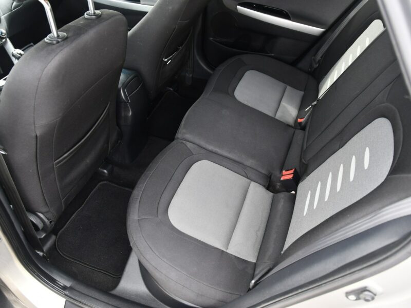 Kia Cee'd 1,6crdi Grzana.Kierow.Podg.Fotele.Tempomat. Ledy.ALu.Parktronic.OKAZJ II (2012-)