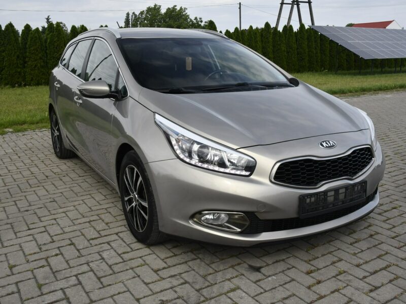 Kia Cee'd 1,6crdi Grzana.Kierow.Podg.Fotele.Tempomat. Ledy.ALu.Parktronic.OKAZJ II (2012-)